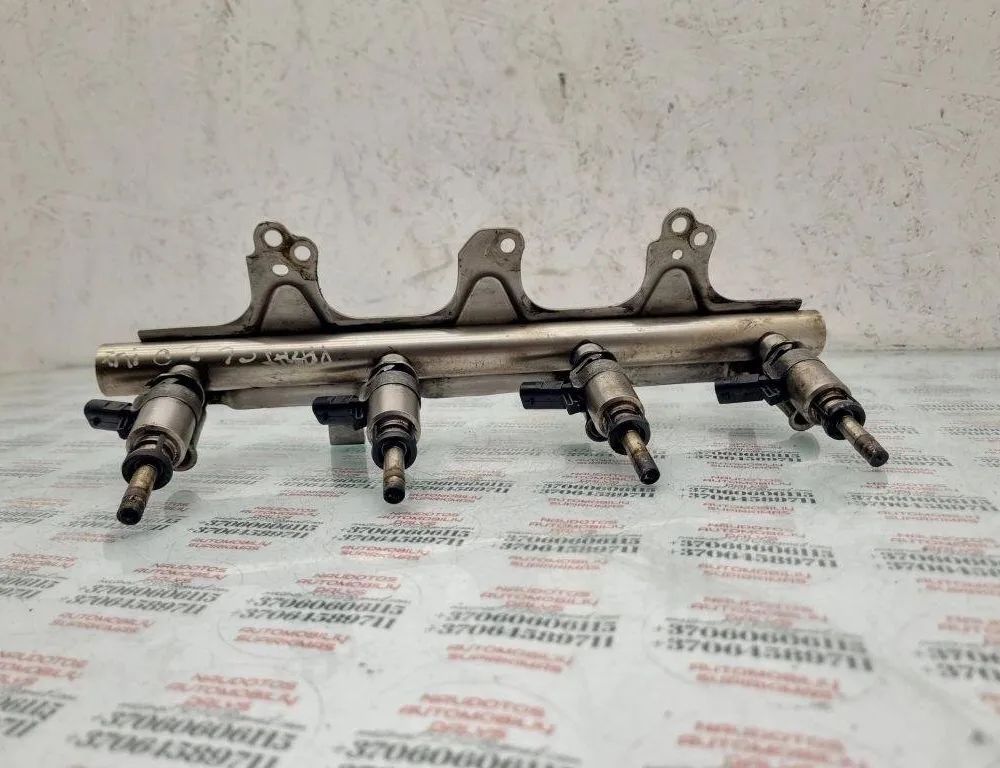 VOLKSWAGEN Passat CC 1 generation (2008-2017) Brændstofskinne 06J133317M 31448543