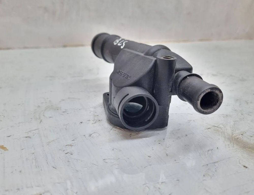 VOLKSWAGEN Golf Plus 1 generation (2004-2009) Kølerslangerør 31451982