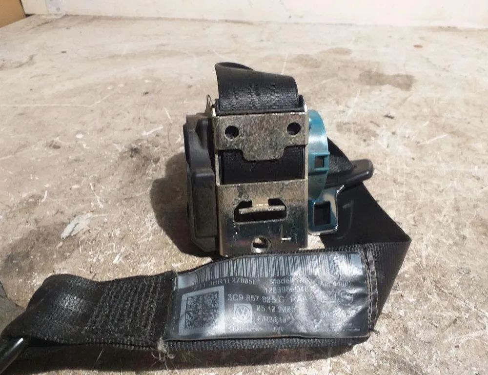 VOLKSWAGEN Passat B7 (2010-2015) Bagerste venstre sikkerhedssele 3C9857805G 31469762