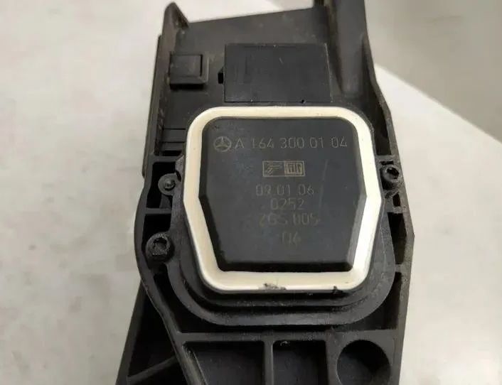 MERCEDES-BENZ M-Class W164 (2005-2011) Gaspedal 1643000104,1643000004 27143796