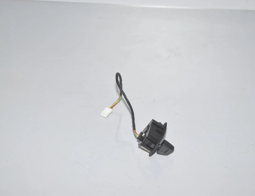 BMW 6 Series F06/F12/F13 (2010-2018) Ratjusteringskontakt 9188877,61319188877 18109492