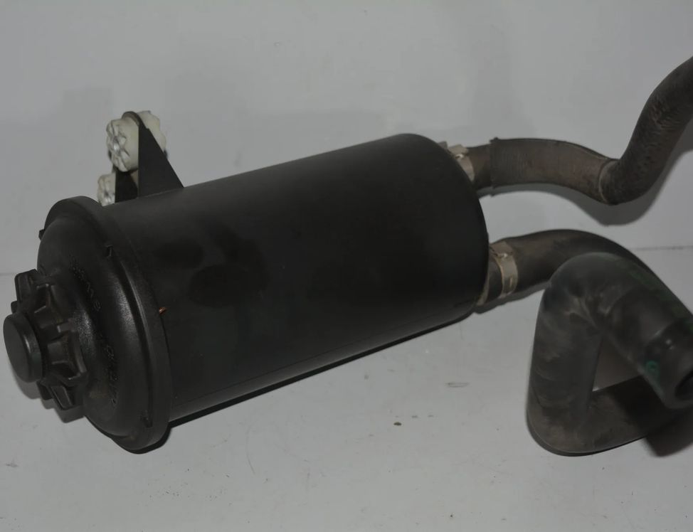 BMW 5 Series E60/E61 (2003-2010) Servostyringspumpetank 6763458 1885005