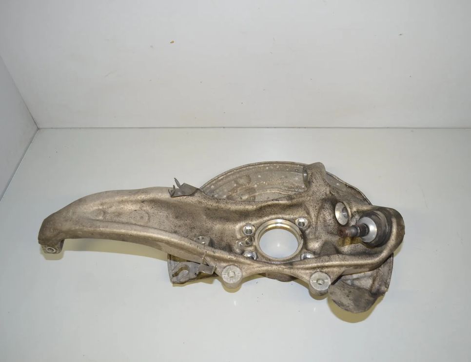 BMW 5 Series G30/G31 (2016-2023) Forreste venstre hjulnav 6884385,31206884385 29975429