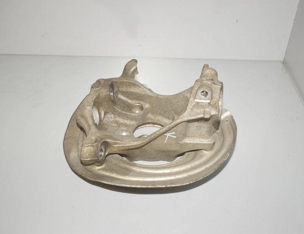 BMW 3 Series G20/G21/G28 (2018-2024) Forreste venstre hjulnav 6878609,31206878609 32854432