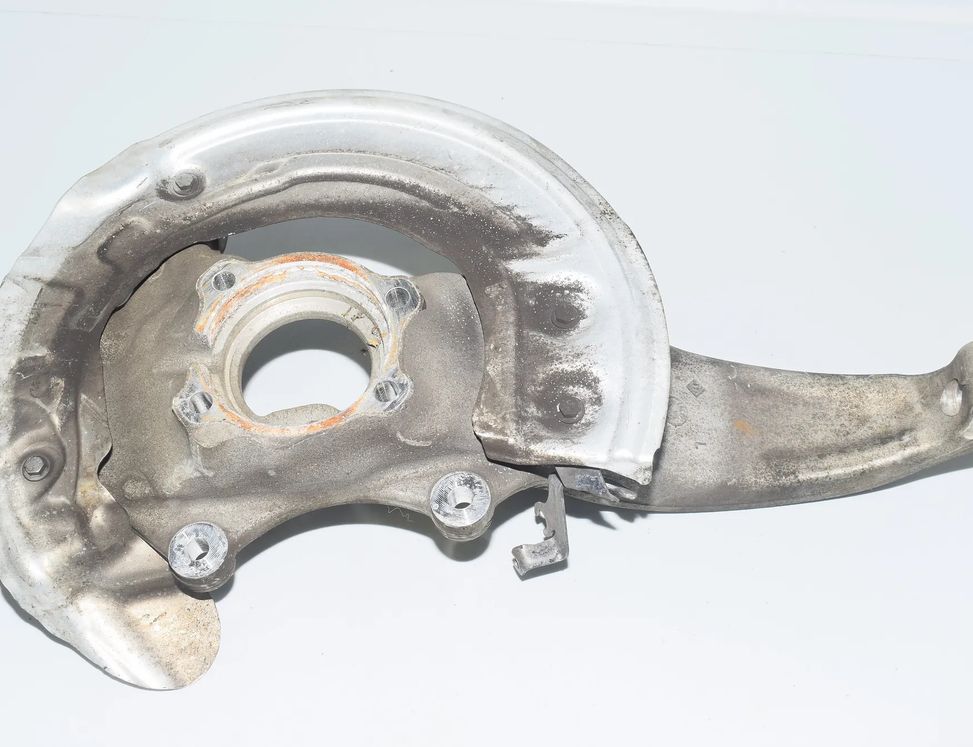 BMW 5 Series G30/G31 (2016-2023) Forreste venstre hjulnav 6861797,6884381 4135668