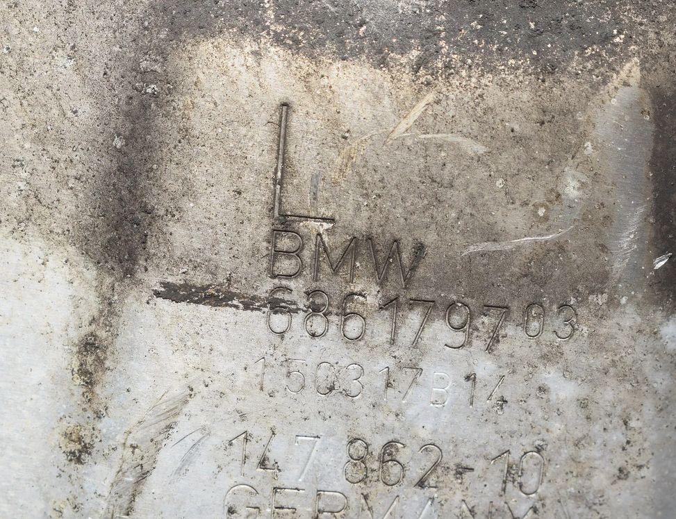 BMW 5 Series G30/G31 (2016-2023) Forreste venstre hjulnav 6861797,6884381 4135668