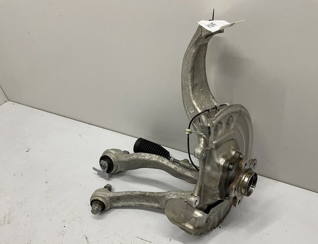 BMW 7 Series G11/G12 (2015-2023) Forreste højre affjedring 6884378,6861170,6861152,6861139 13554334