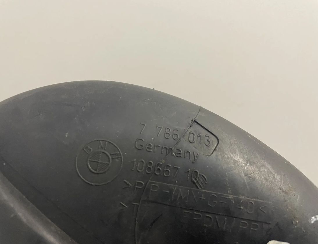 BMW 5 Series E60/E61 (2003-2010) Lufttilførselsslangerør 7786013 13800754