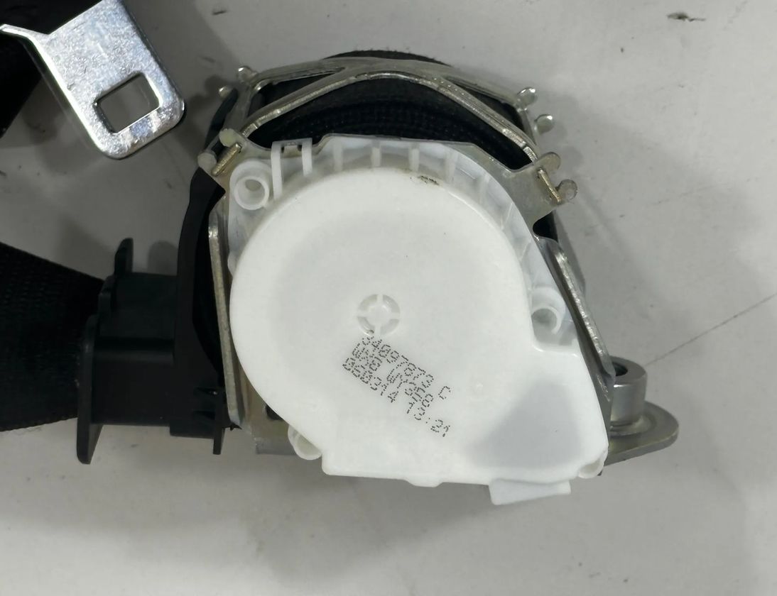 BMW 4 Series F32/F33/F36 (2013-2020) Forreste højre sikkerhedssele 7284486,7265810 23796642