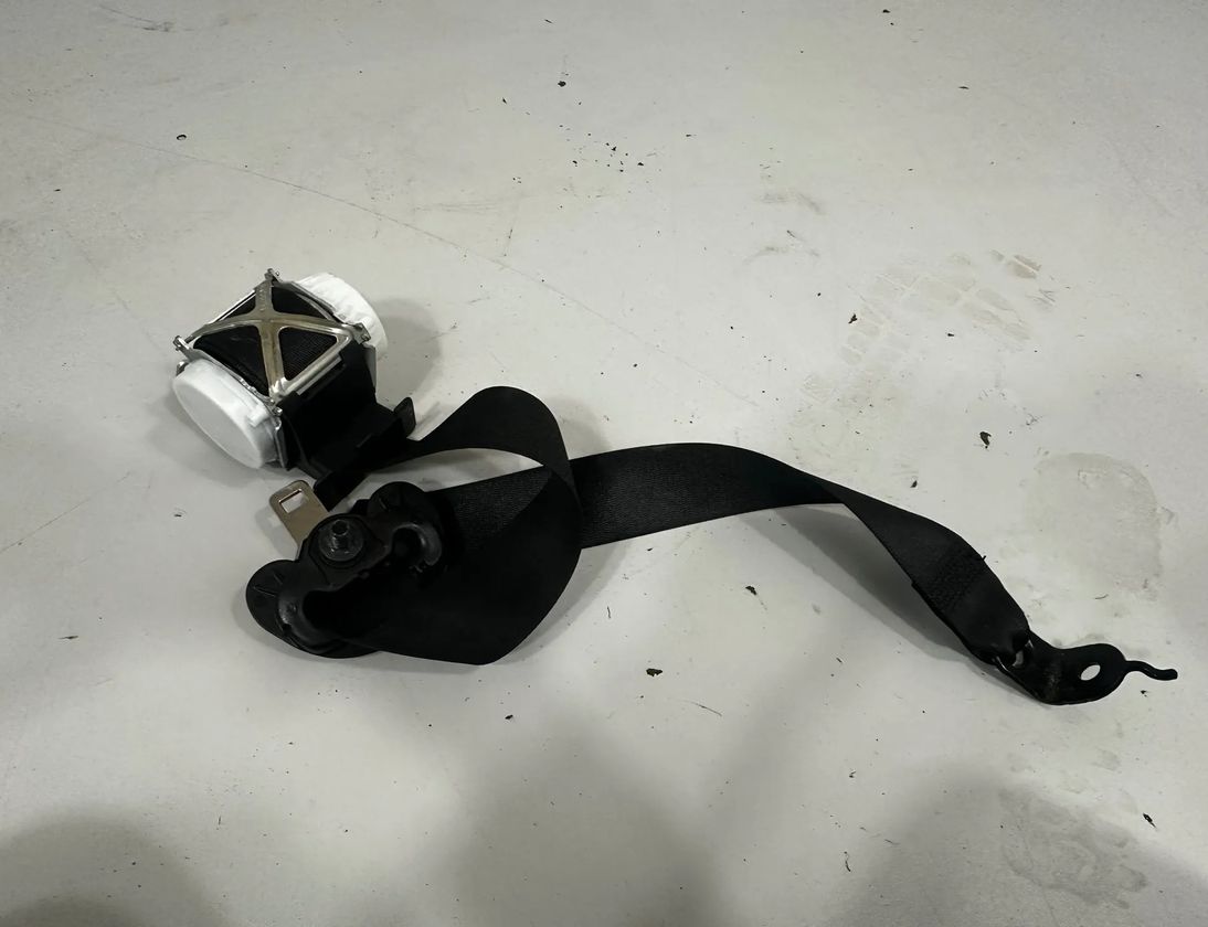 BMW 4 Series F32/F33/F36 (2013-2020) Forreste højre sikkerhedssele 7284486,7265810 23796642