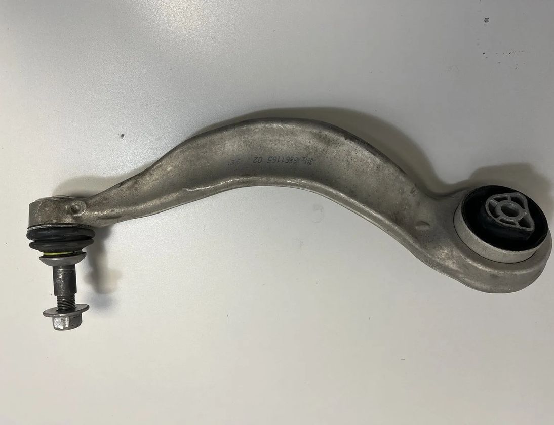 BMW 5 Series G30/G31 (2016-2023) Forreste venstre affjedring 6884385,6861165,6861181,8873893,6868688,6869535,6861485,6866613,6899176,6874632 29861076