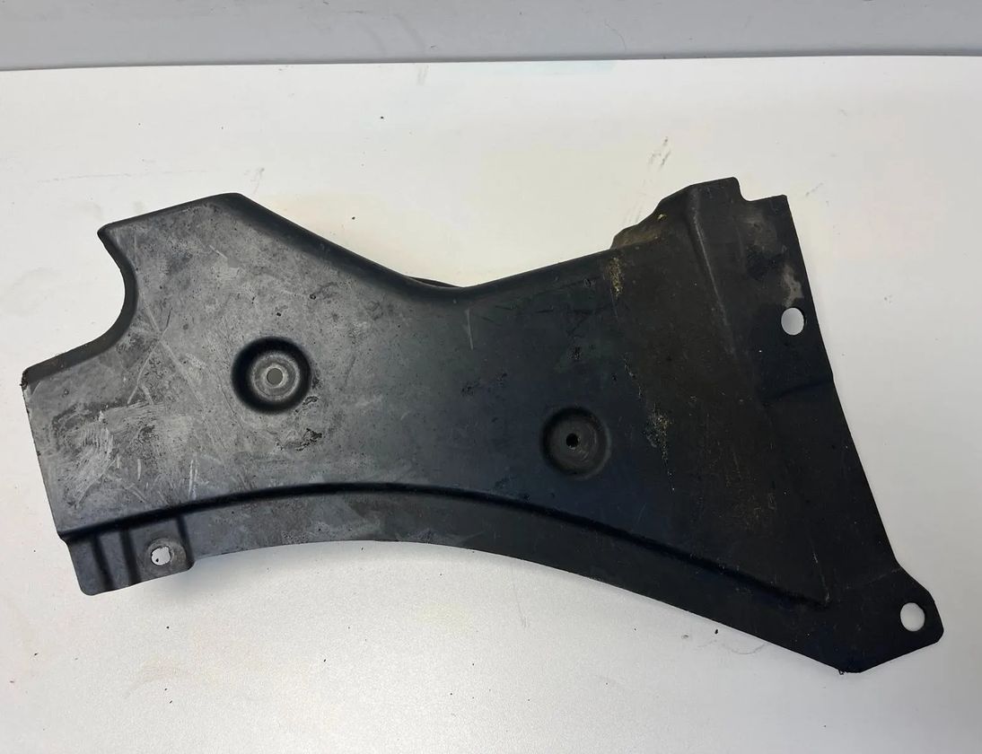 BMW M3 E90/E92/E93 (2007-2013) Forreste Venstre Inderskærm Bageste Del 8040531 31150322