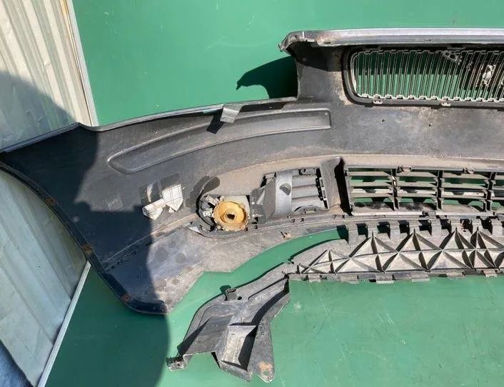 VOLVO V50 1 generation (2003-2012) Forreste kofanger 30657005,60655884 27331127