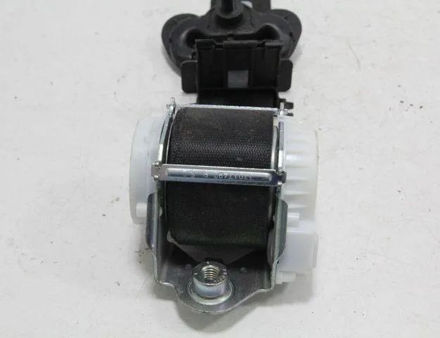 BMW 3 Series E90/E91/E92/E93 (2004-2013) Venstre forreste sikkerhedssele 33017492B,S19117219 24716649