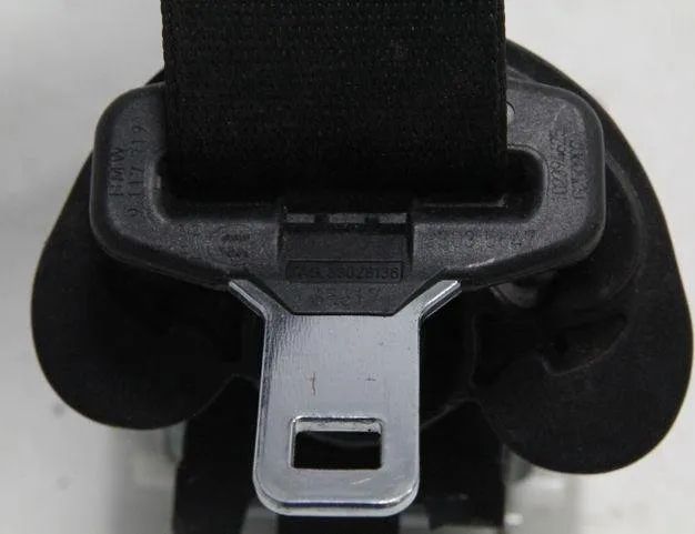 BMW 3 Series E90/E91/E92/E93 (2004-2013) Venstre forreste sikkerhedssele 33017492B,S19117219 24716649