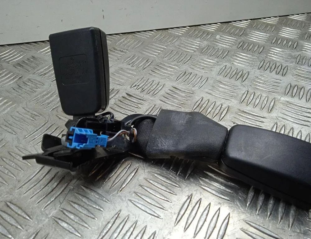 MERCEDES-BENZ C-Class W205/S205/C205 (2014-2023) Midterste sædespænde bag A2058600469 31163264