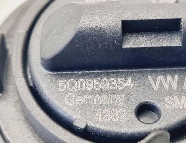 VOLKSWAGEN Golf 8 generation (2019-2023) Højre bageste stødsensor 5Q0959354 31079247