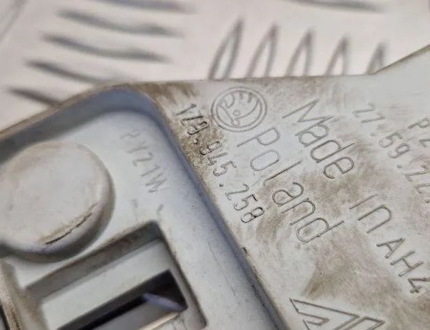 SKODA Octavia 2 generation (2004-2013) Baglygtekontakter 1Z9945258 31085434