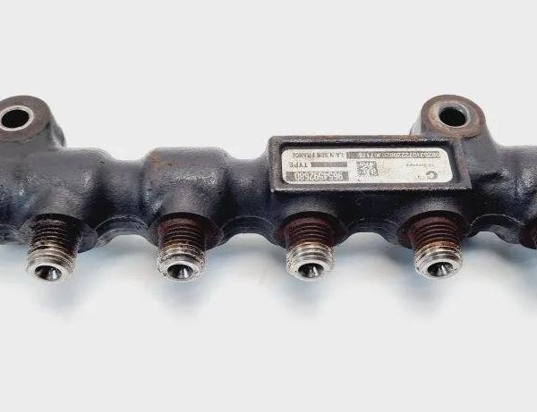 FORD Focus 2 generation (2004-2011) Brændstofskinne 9654592680 31102619