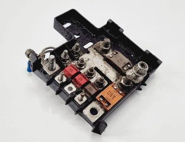 PEUGEOT Boxer 3 generation (2006-2024) Strømfordelingsboks A878 31108311