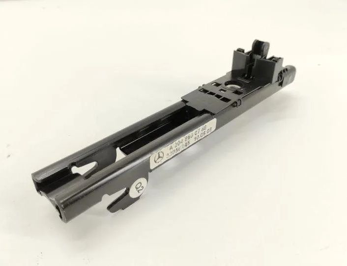 MERCEDES-BENZ C-Class W204/S204/C204 (2004-2015) Forreste venstre sikkerhedssele højdejusterer A2048600788 24656700