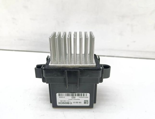 OPEL Insignia A (2008-2016) Blæser relæ 13503201 26055636