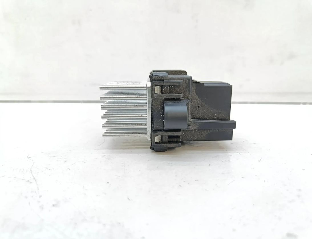 OPEL Insignia A (2008-2016) Blæser relæ 13503201 26055636