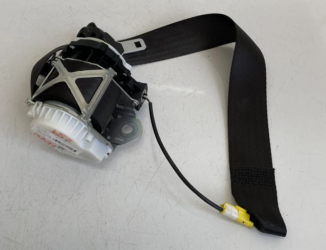 MASERATI GranTurismo 1 generation (2007-2020) Forreste højre sikkerhedssele 080086690 31969764