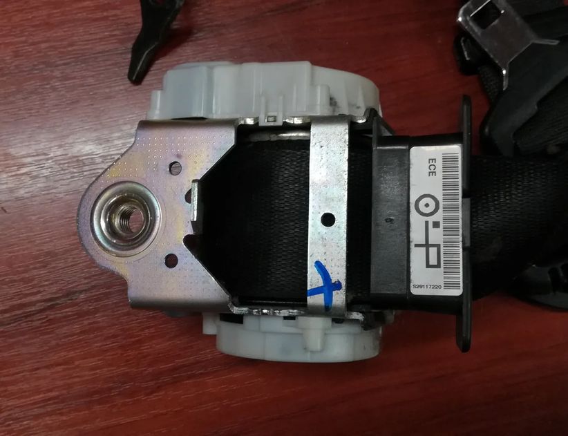 BMW 3 Series E90/E91/E92/E93 (2004-2013) Forreste højre sikkerhedssele 33059849 23678855