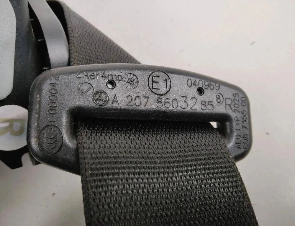 MERCEDES-BENZ E-Class W212/S212/C207/A207 (2009-2016) Forreste højre sikkerhedssele A2078603285 31931875