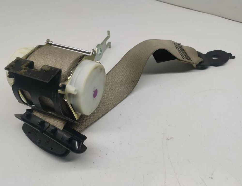 BMW 5 Series F10/F11 (2009-2017) Bagerste sikkerhedssele i midten 33061254B 31849408