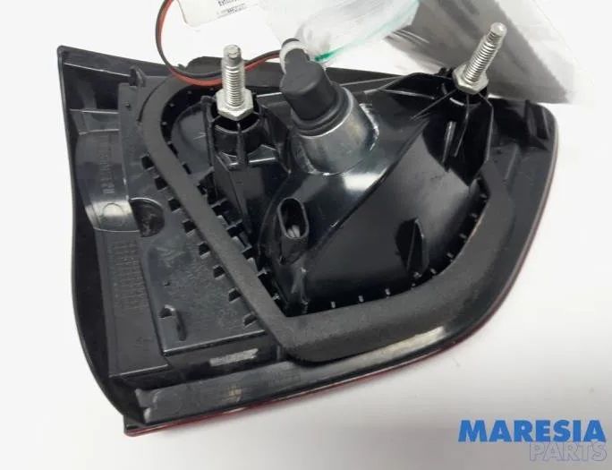 RENAULT Clio 4 generation (2012-2020) Baglygte højre baglygte 265502395R,265502395 27296197