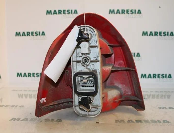 RENAULT Twingo 1 generation (1993-2007) Baglygte højre baglygte 7700426320,77004263200 27383848