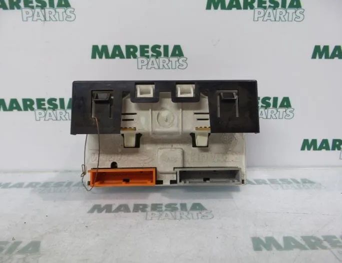 RENAULT Scenic 1 generation (1996-2003) Navigationsdisplay 7700436307,8200028364 27655225