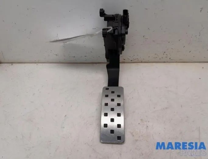 RENAULT Clio 4 generation (2012-2020) Andre kontrolenheder 180026380,180026380R 27761756