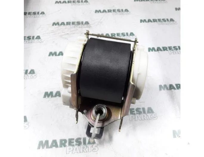 RENAULT Clio 3 generation (2005-2012) Bagerste sikkerhedssele i midten 8200683944,552573 27768407