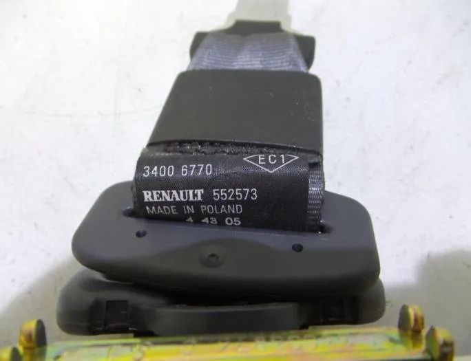 RENAULT Clio 3 generation (2005-2012) Bagerste sikkerhedssele i midten 34006770,8200683944,552573 27775999