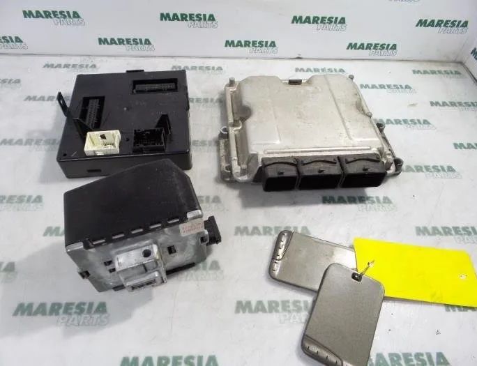 RENAULT Laguna 2 generation (2001-2007) Motorkontrolenhed ECU 0281011325,8200309318,8200309329,8200346815 27826216