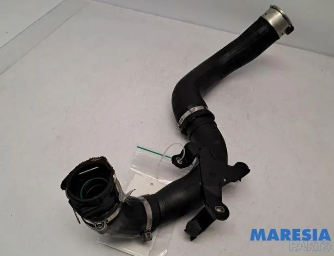 RENAULT Clio 4 generation (2012-2020) Venstre side intercoolerslange 144604208R,144604208 28718531