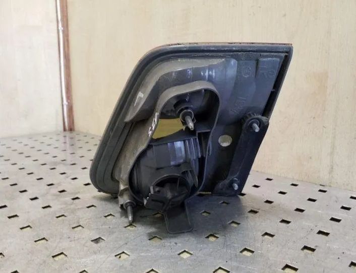 TOYOTA Avensis 3 generation (2009-2020) Venstre bagklap baglygte 8159005100 26083969