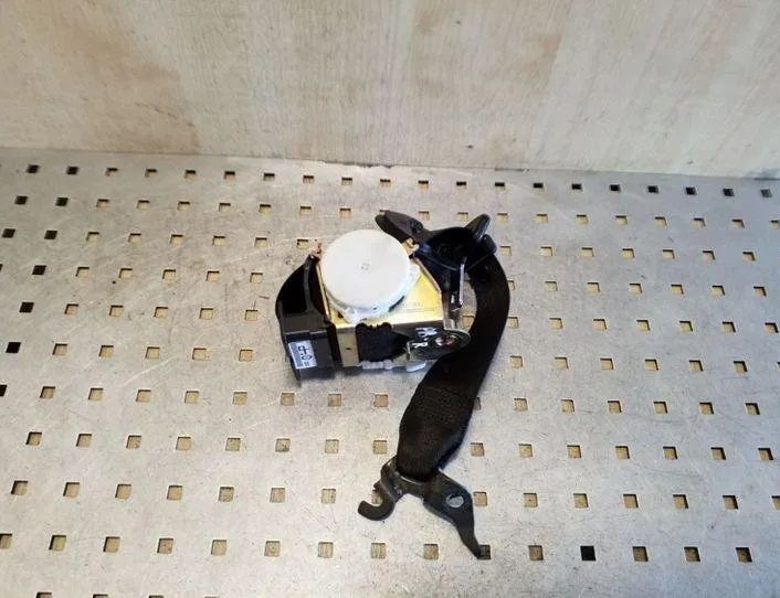 BMW 3 Series E90/E91/E92/E93 (2004-2013) Forreste højre sikkerhedssele 33052212 26088244