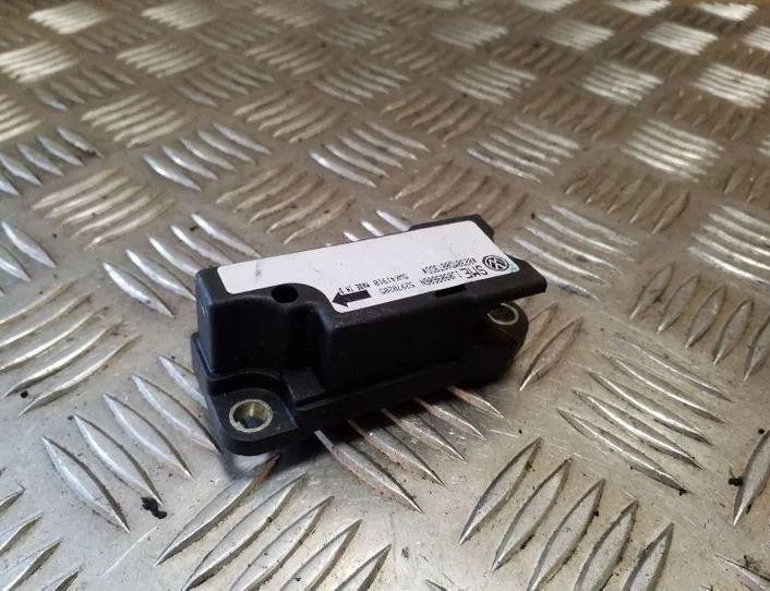 VOLKSWAGEN Passat Variant 1 generation (2010-2024) Højre bageste stødsensor IJ0909606N 26116518