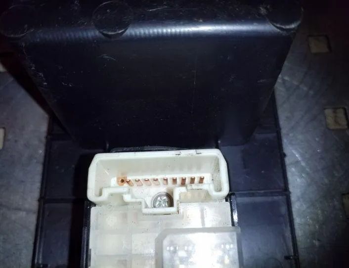 TOYOTA RAV4 3 generation (XA30) (2005-2012) Kontakt til spejljustering 5892542020 26150559