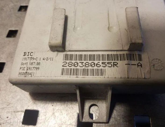 RENAULT Trafic 2 generation (2001-2015) Navigationskontrolenhed 280380655R,281139717 26187699