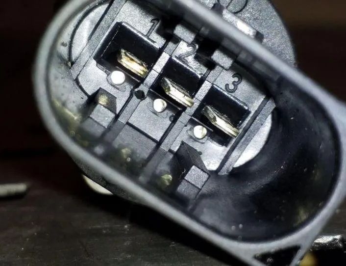 BMW X1 E84 (2009-2015) Brændstofskinne 780912803,0445214183,0281002949 26189172