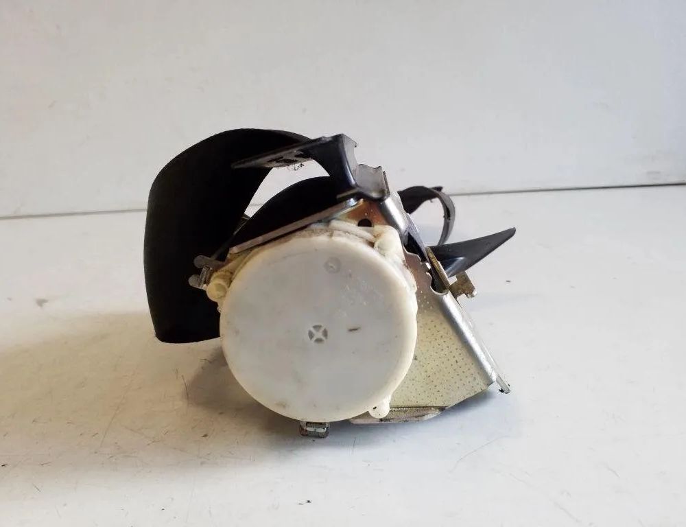 VOLKSWAGEN Passat B6 (2005-2010) Bagerste venstre sikkerhedssele 3C9857805G 32157250