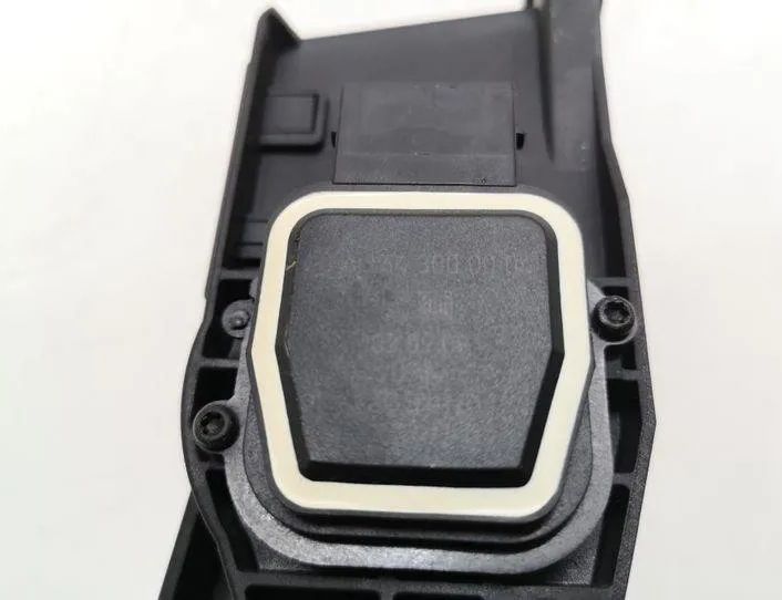 MERCEDES-BENZ GL-Class X164 (2006-2012) Gaspedal A1643000004 22709364