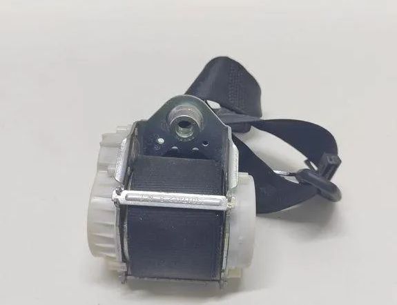 VOLKSWAGEN Passat B5 (1996-2005) Bagerste venstre sikkerhedssele 33059772D 31586388