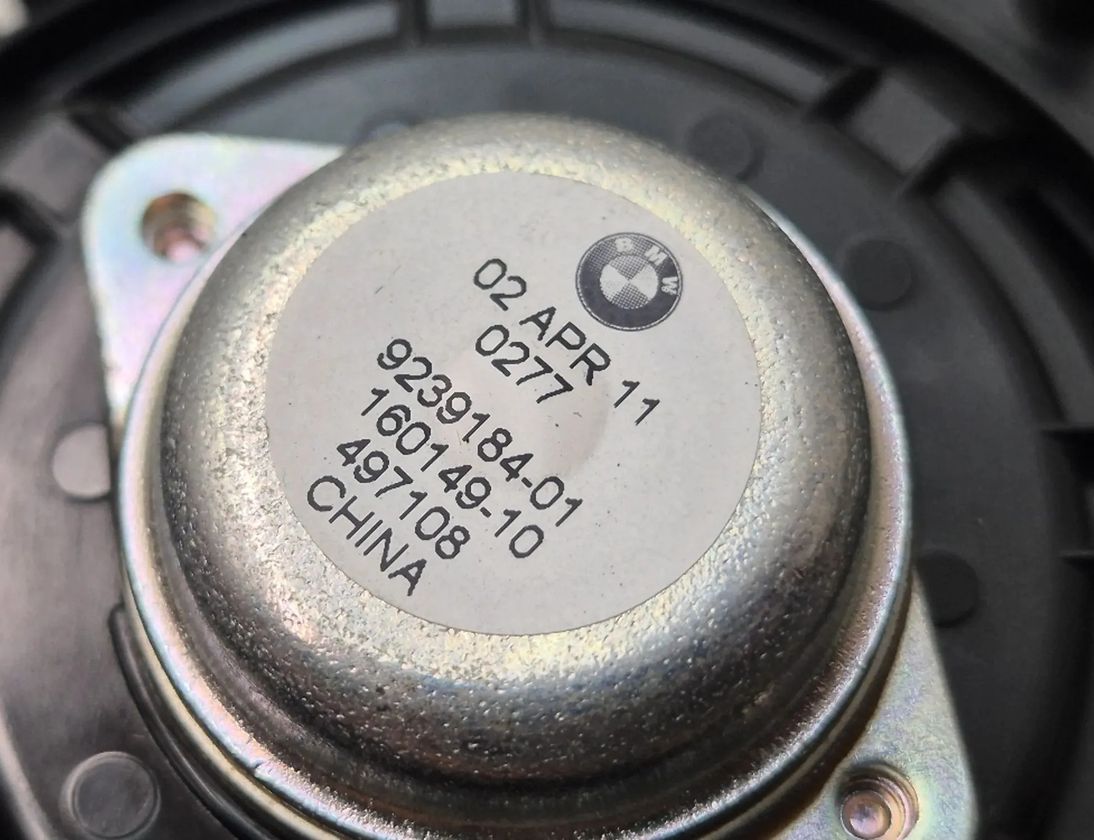 BMW 5 Series F10/F11 (2009-2017) Dashboard lydhøjttaler 9239184 26256324