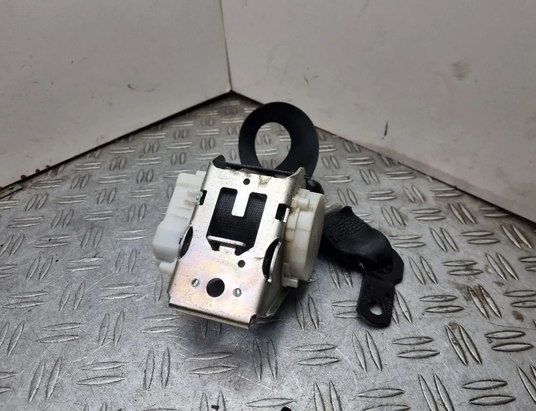 BMW X3 E83 (2003-2010) Bagerste venstre sikkerhedssele S3344836101X,33031970,33028136 27937756